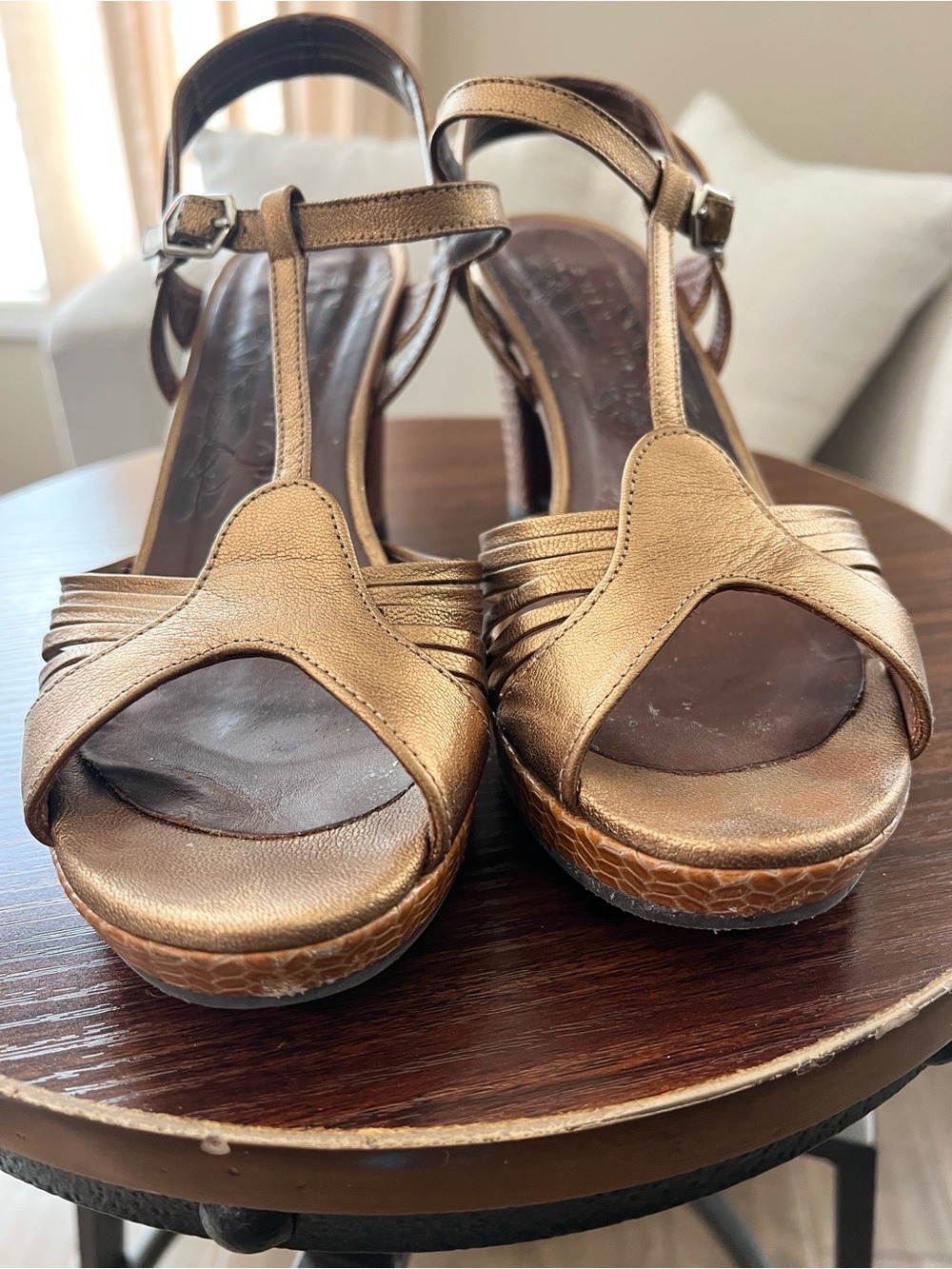 Chie Mihara Bronze Metallic T-Strap Wedge Sandals. Size 10